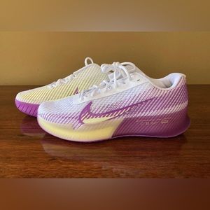 NikeCourt Air Zoom Vapor 11 Women shoes Sz 9 tennis pickle ball NWOB